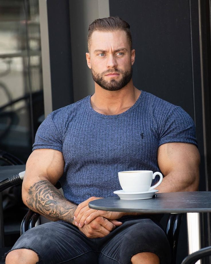 Chris Bumstead Haircut Fade