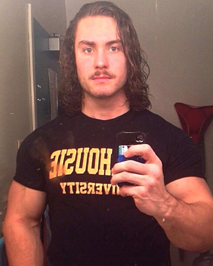 Chris Bumstead Long Hair